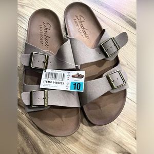 NWT Size 10 Sketchers
